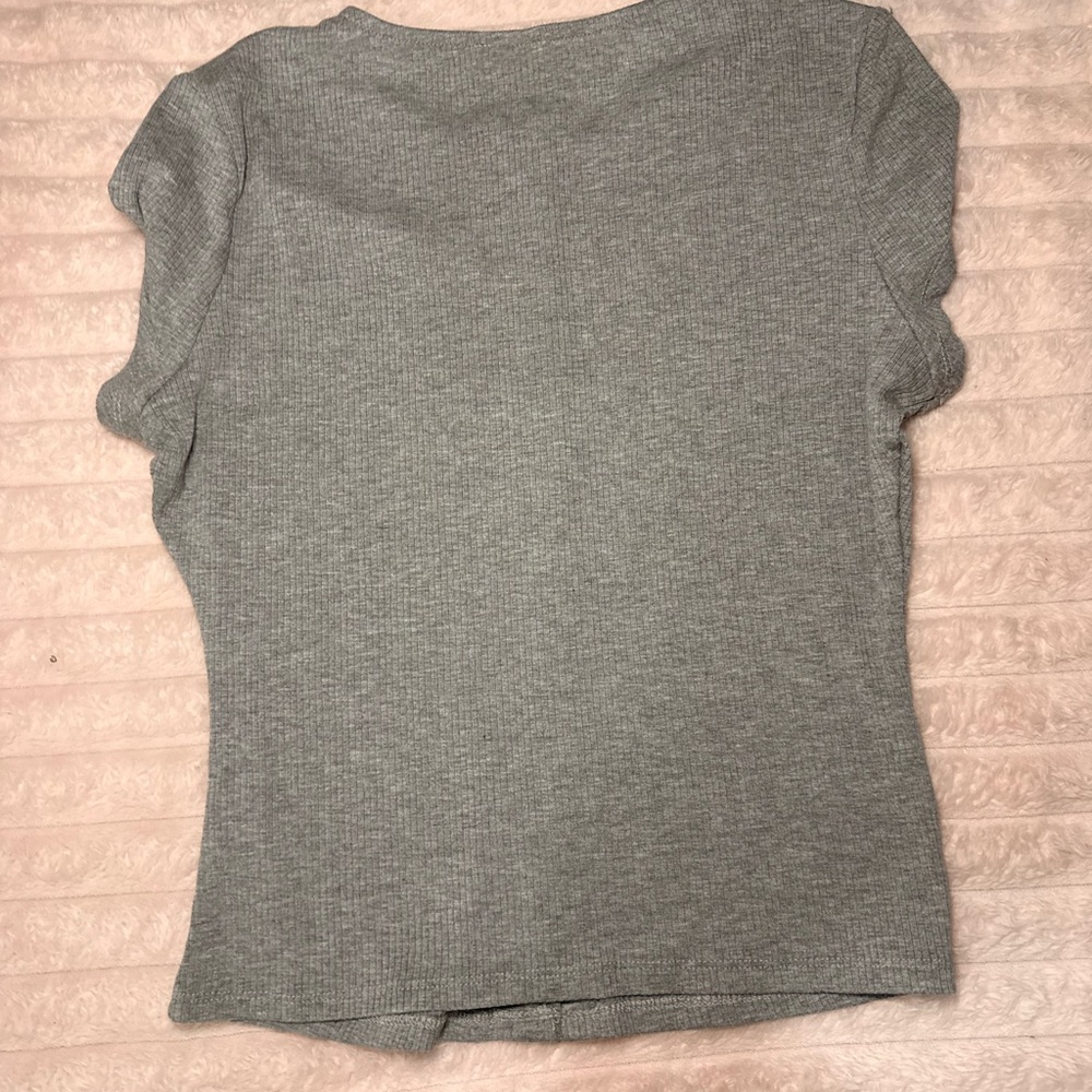 La Mer Grey Ribbed Short-Sleeve Button-Front Top - Picture 3 of 3
